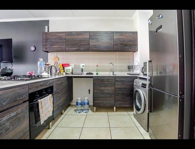 3 BEDROOM APARTMENT FOR SALE IN OAKDENE